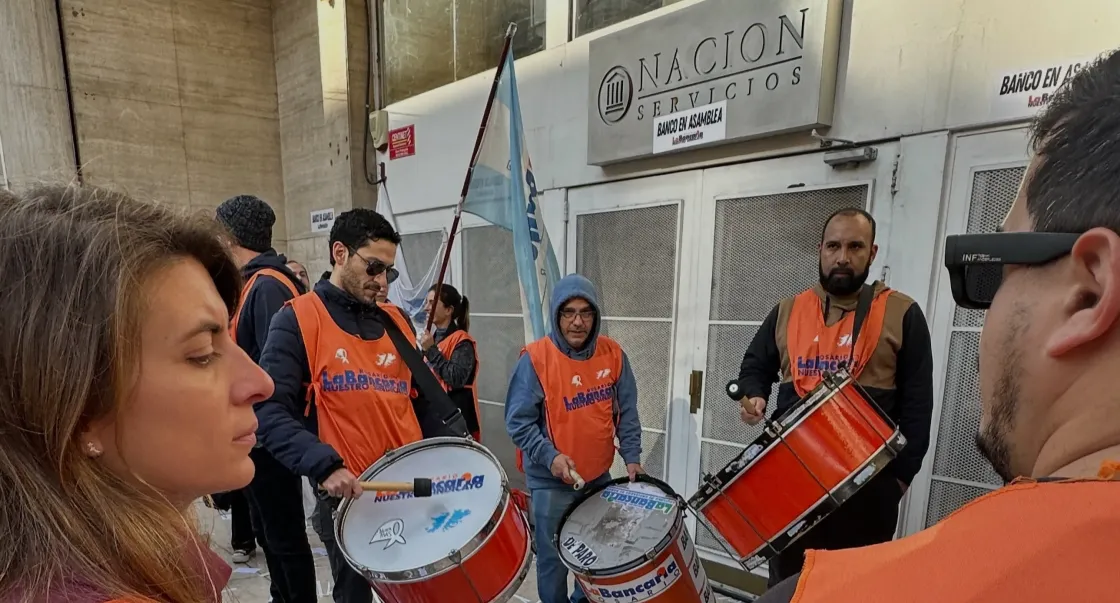 Bancarios lograron frenar un despido en Nación Servicios y mantienen el reclamo por la reincorporación