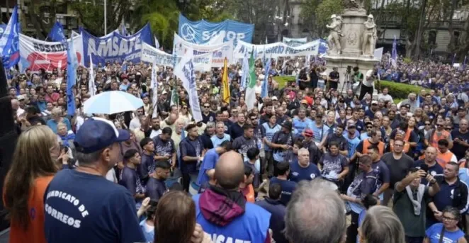 Para la CGT Rosario, las movilizaciones populares pusieron un freno a la reforma laboral