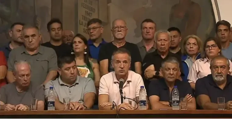 La CGT aseguró que el paro tuvo más del 90% de acatamiento y redobló la presión contra la reforma laboral