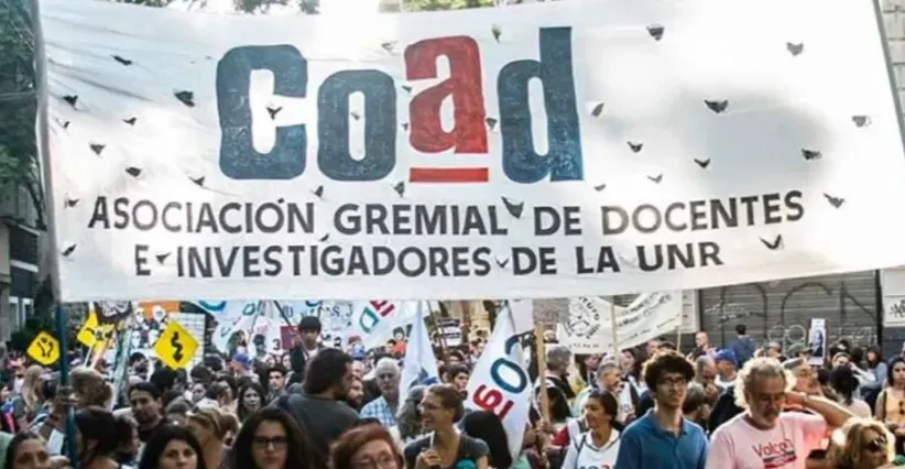 Contundente votación en COAD: Los docentes de la UNR ratificaron un paro de 4 días