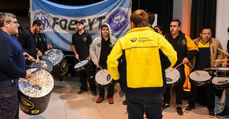 FOECYT pidió la apertura urgente de la paritaria para trabajadores de correos y telecomunicaciones