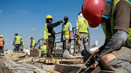 UOCRA cerró el segundo tramo paritario con subas acumulativas y sumas no remunerativas