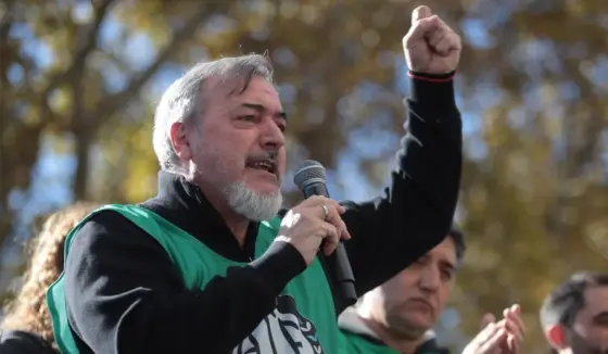 ATE presentó un pedido oficial a Santilli para que revele detalles sobre las incorporaciones de Adorni durante su gestión