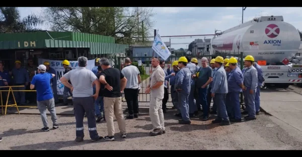 Químicos denuncian suspensiones ilegales en IDM San Lorenzo