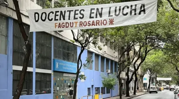 Paro total en la UTN: FAGDUT Rosario advierte que "está en peligro la continuidad de las facultades"