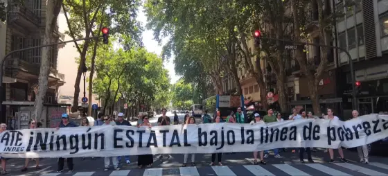 Brutal ajuste: las y los estatales perdieron el equivalente a nueve salarios en apenas 26 meses