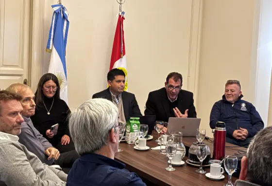 Mesa tripartita en Rosario: Estado, UOCRA y empresas coordinan acciones de prevención laboral
