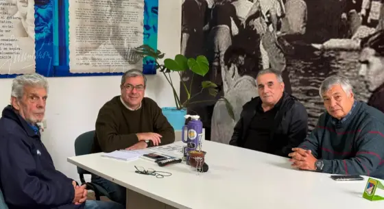 La Fempinra se reunió con Germán Martínez para frenar la entrega del río Paraná