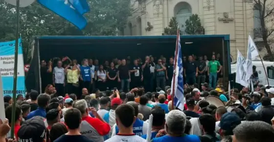 1° de Mayo: La CGT Rosario convoca a una gran movilización este jueves bajo la consigna "defender el empleo"