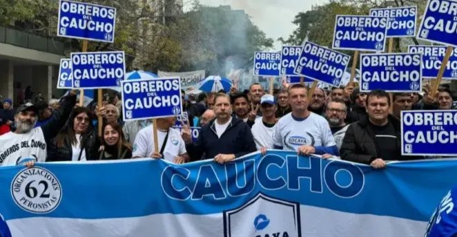 Trabajadores del caucho en alerta y movilización ante la negativa empresarial a recomponer salarios
